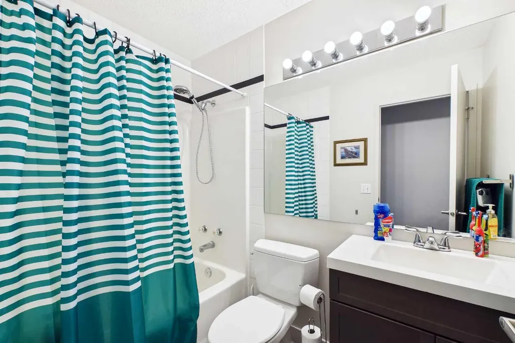 14 Citadel Drive NW Calgary AB T3G 3X7