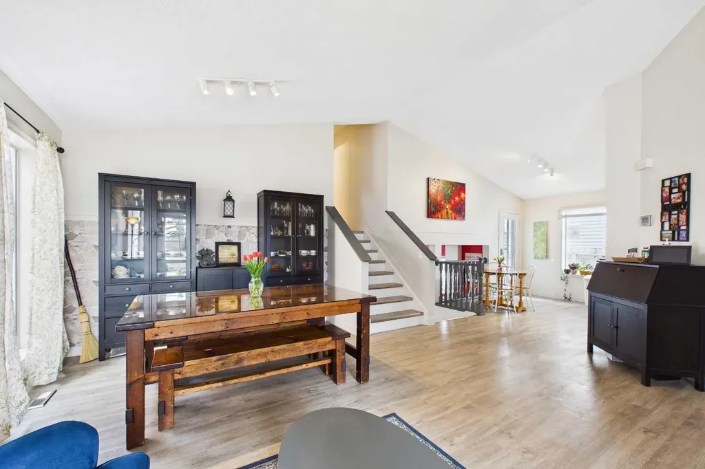14 Citadel Drive NW Calgary AB T3G 3X7