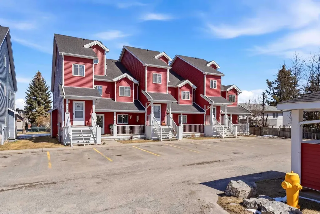 5220 50a Avenue Sylvan Lake AB T4S 1E5