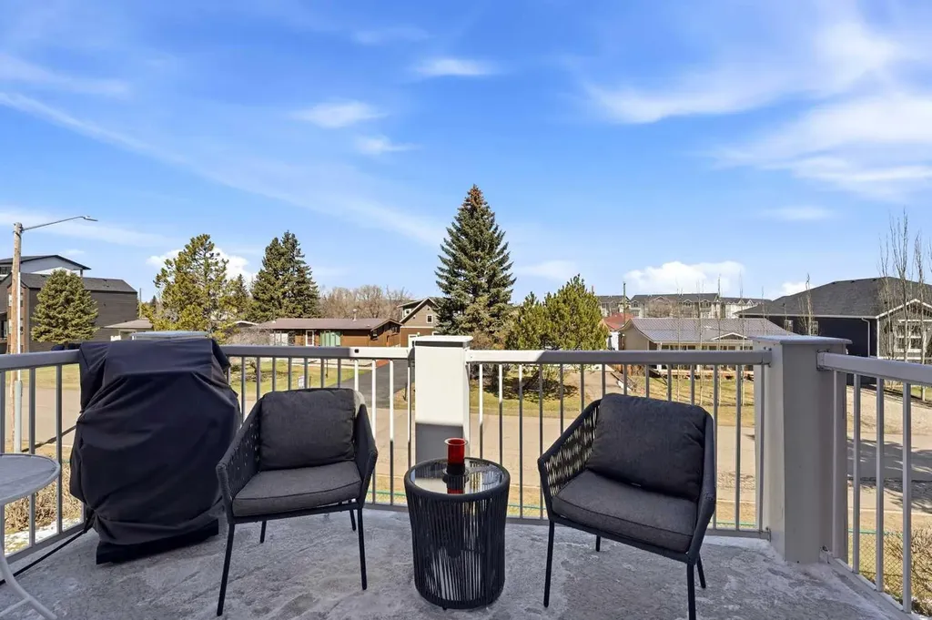 5220 50a Avenue Sylvan Lake AB T4S 1E5
