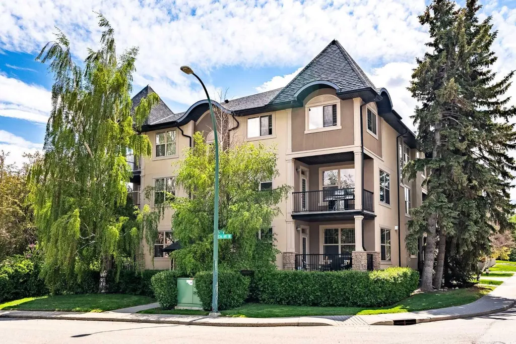 3704 15a Street SW Calgary AB T2T4C3