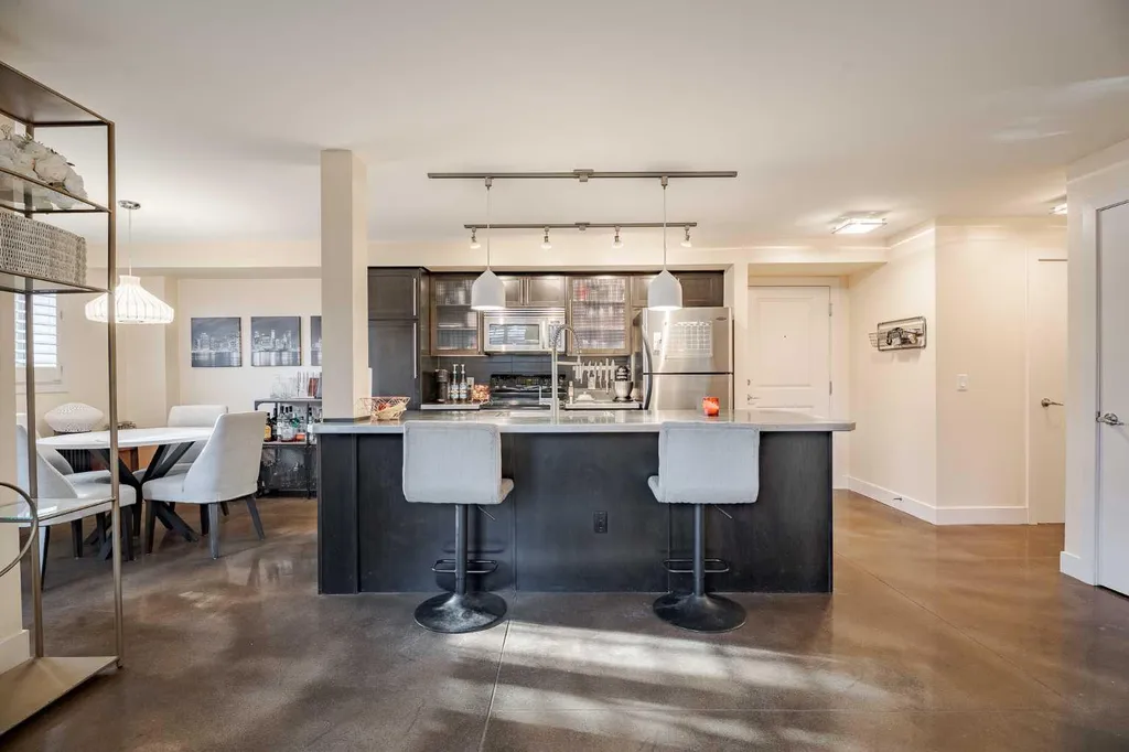 3704 15a Street SW Calgary AB T2T4C3