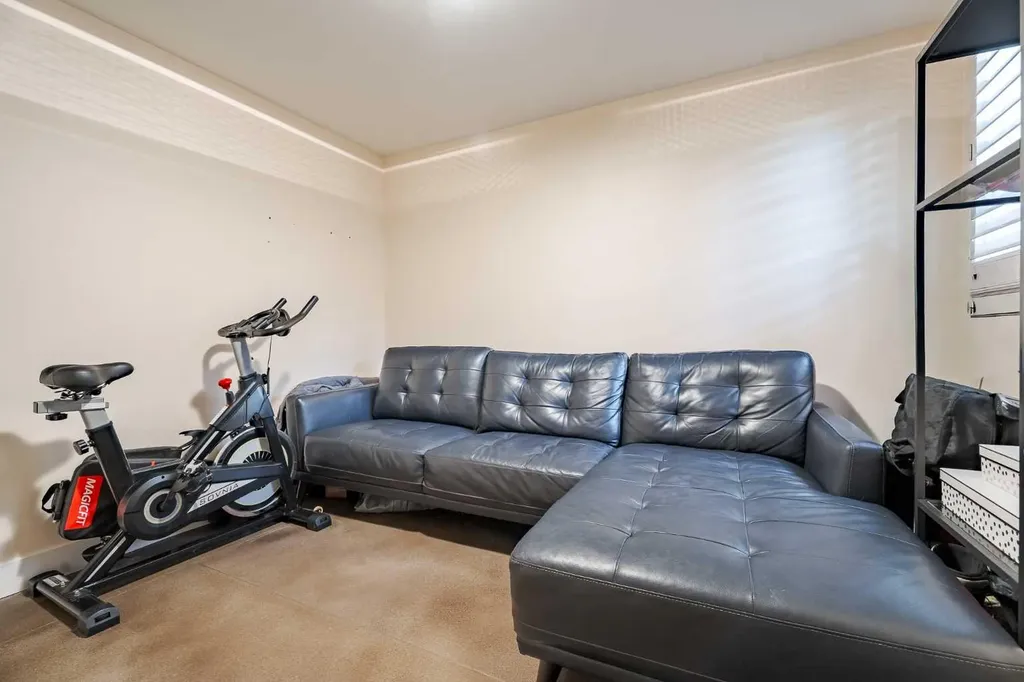 3704 15a Street SW Calgary AB T2T4C3