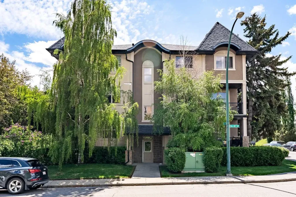 3704 15a Street SW Calgary AB T2T4C3