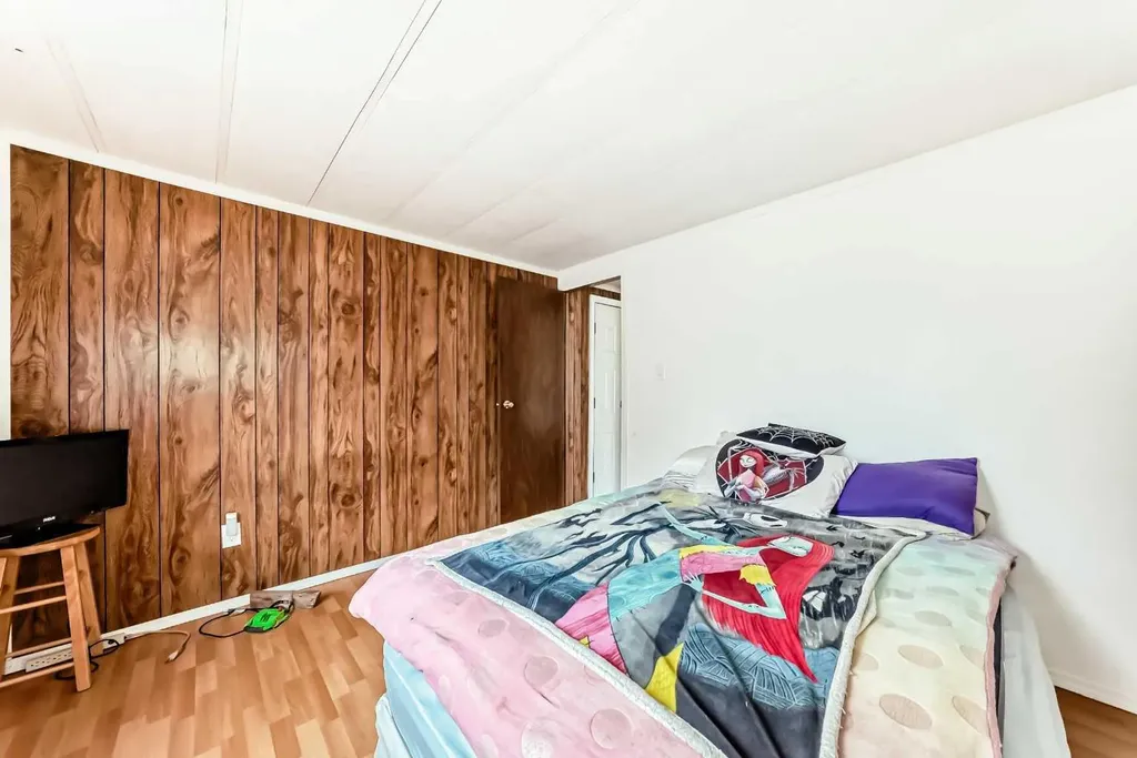 6724 17 Avenue SE Calgary AB T2A0W5