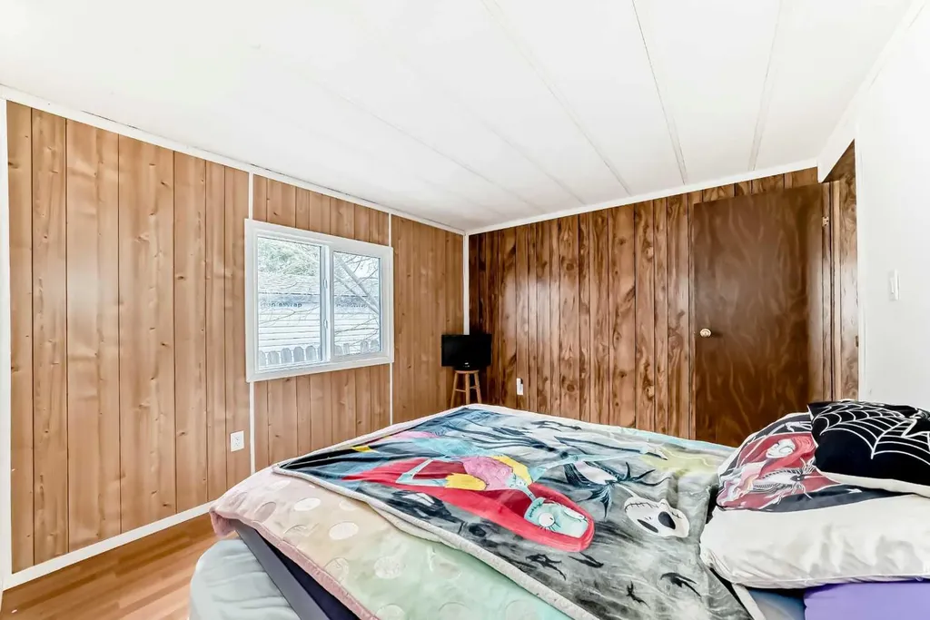 6724 17 Avenue SE Calgary AB T2A0W5