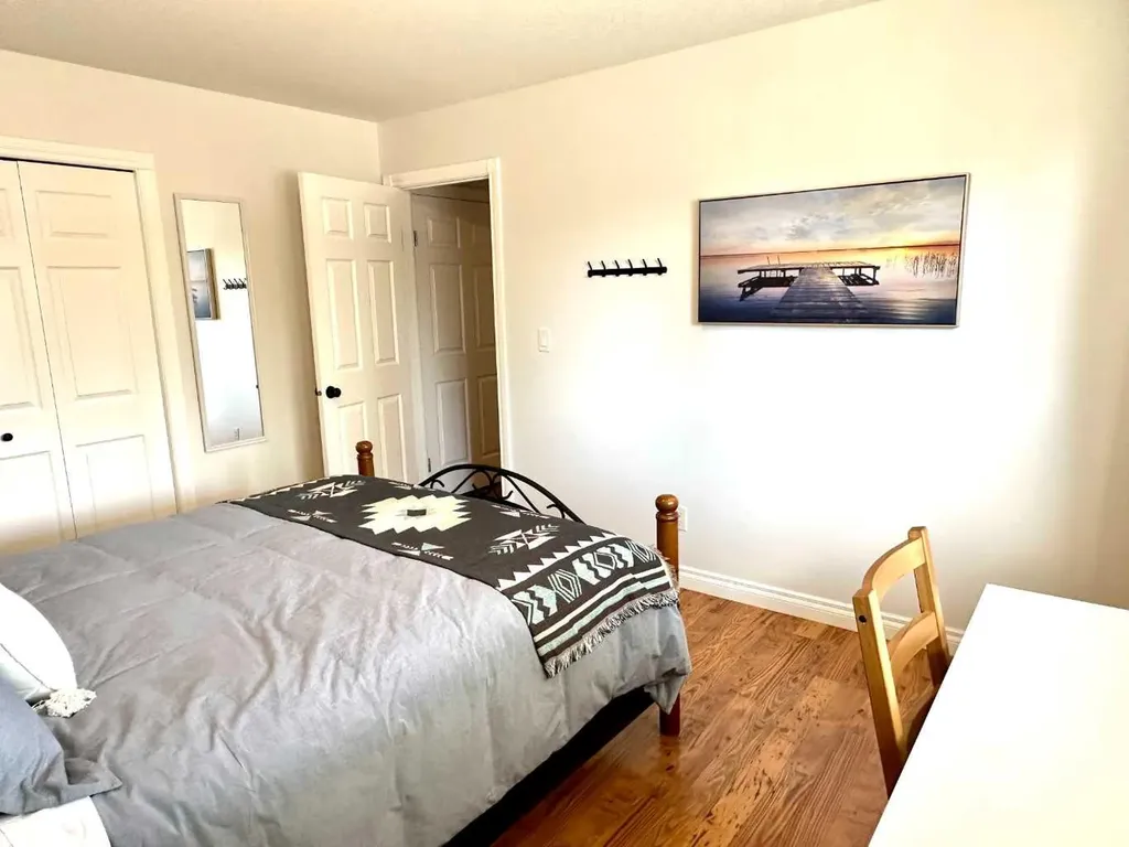 5028 Lakeshore Drive Sylvan Lake AB T4S 1A9