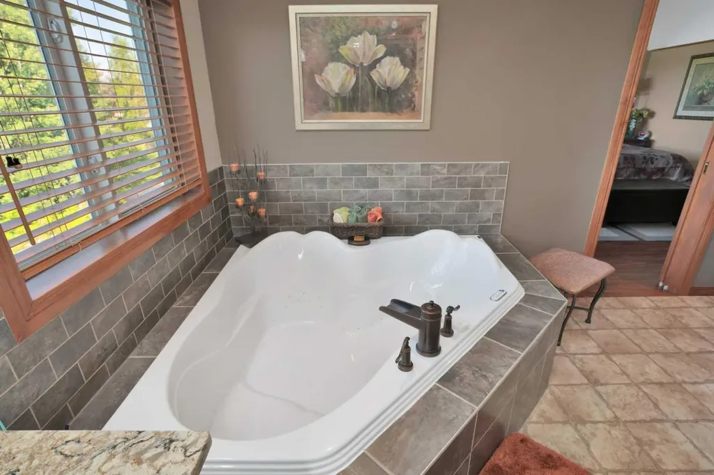 25054 South Pine Lake Road Rural Red Deer County AB T0M 1R0