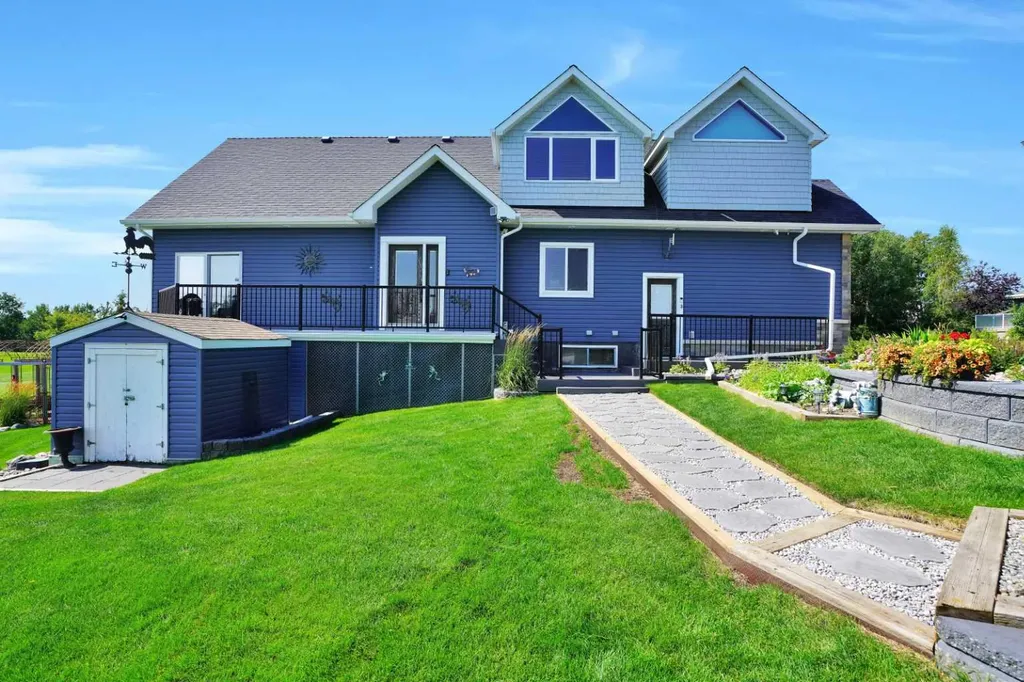 25054 South Pine Lake Road Rural Red Deer County AB T0M 1R0