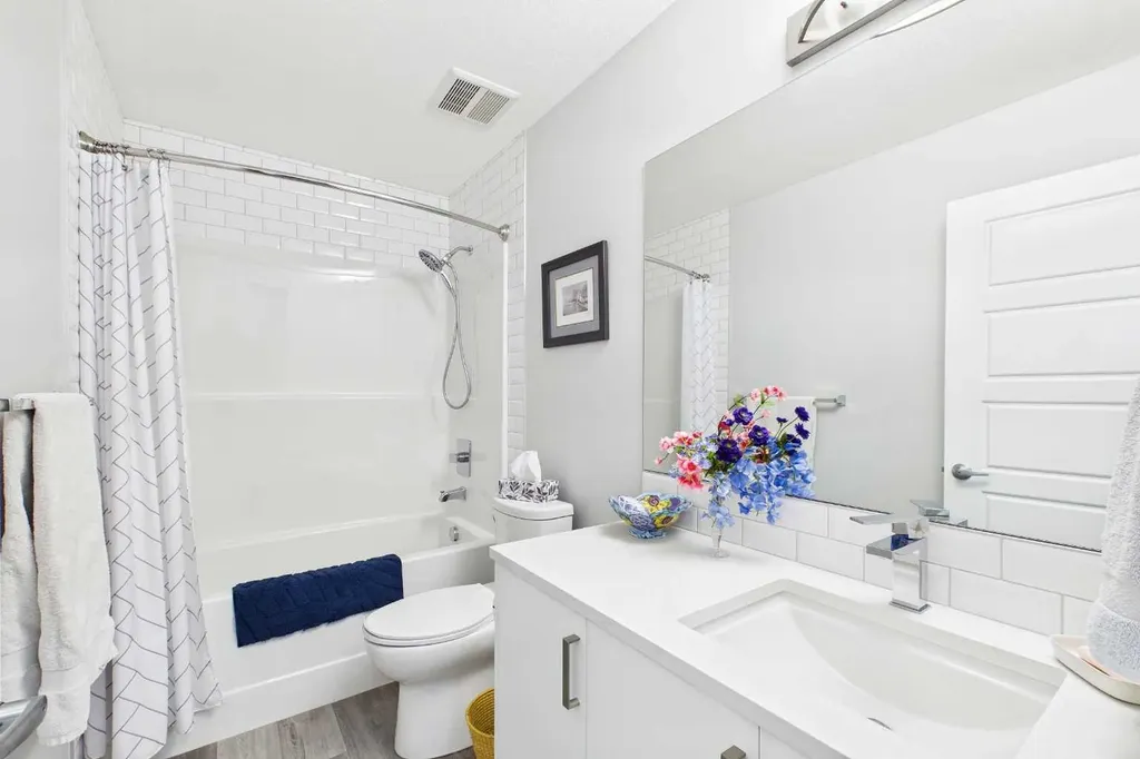 19489 Main Street SE Calgary AB T3M3J3