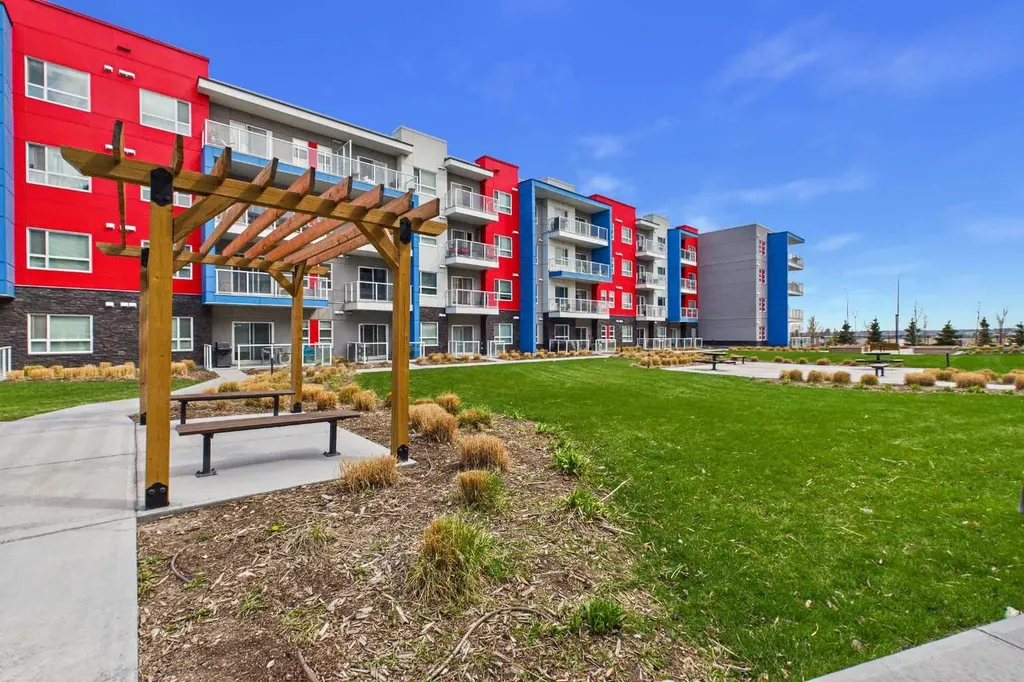 19489 Main Street SE Calgary AB T3M3J3