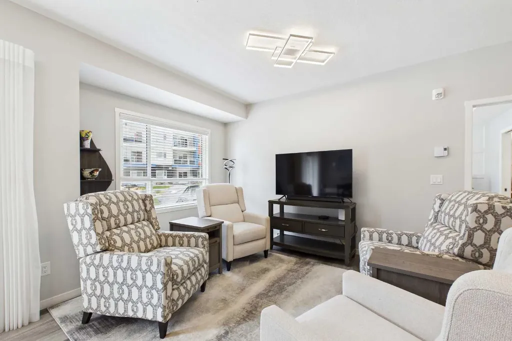 19489 Main Street SE Calgary AB T3M3J3