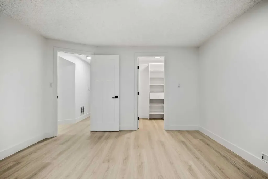 235 Lake Rosen Crescent SE Calgary AB T2J 3L9