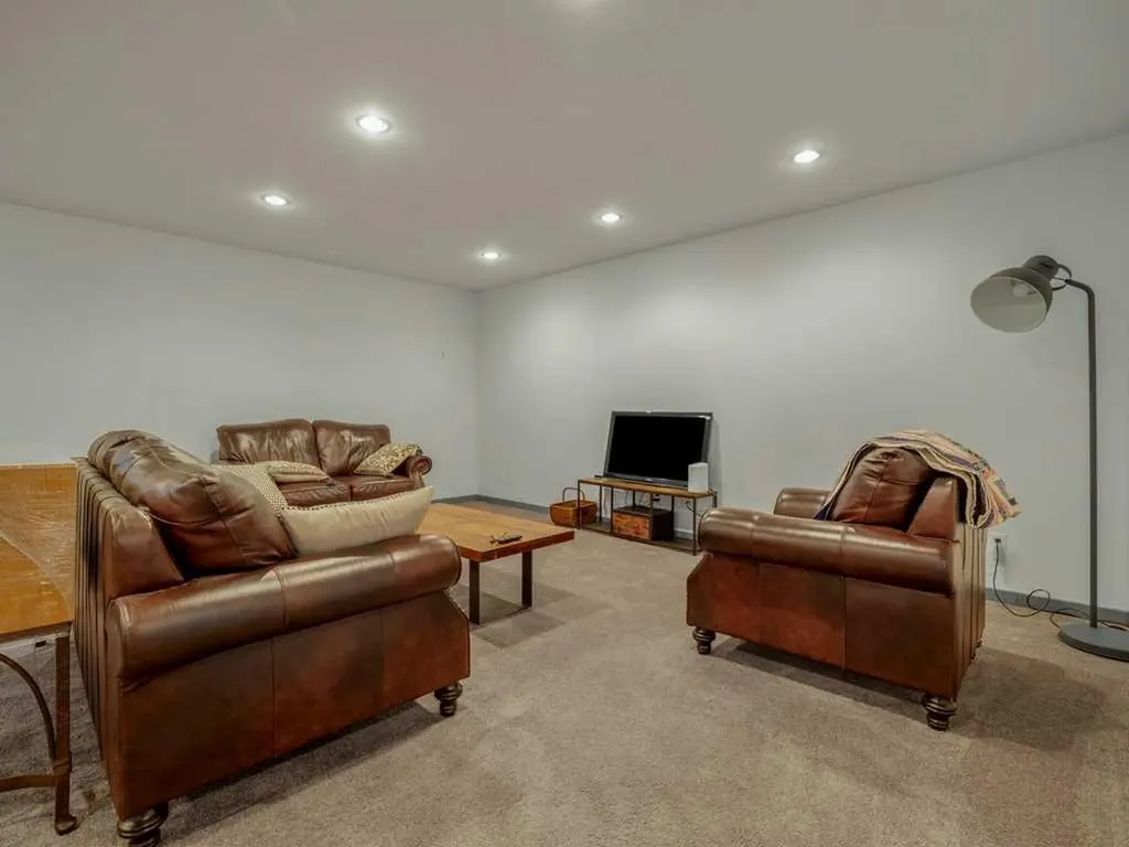 350 Uplands Boulevard N Lethbridge AB T1H 7C7
