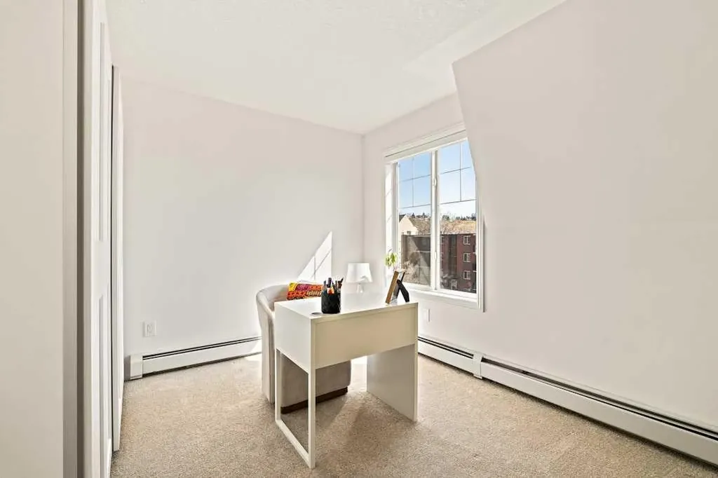 1110 5 Avenue NW Calgary AB T2N 0R6