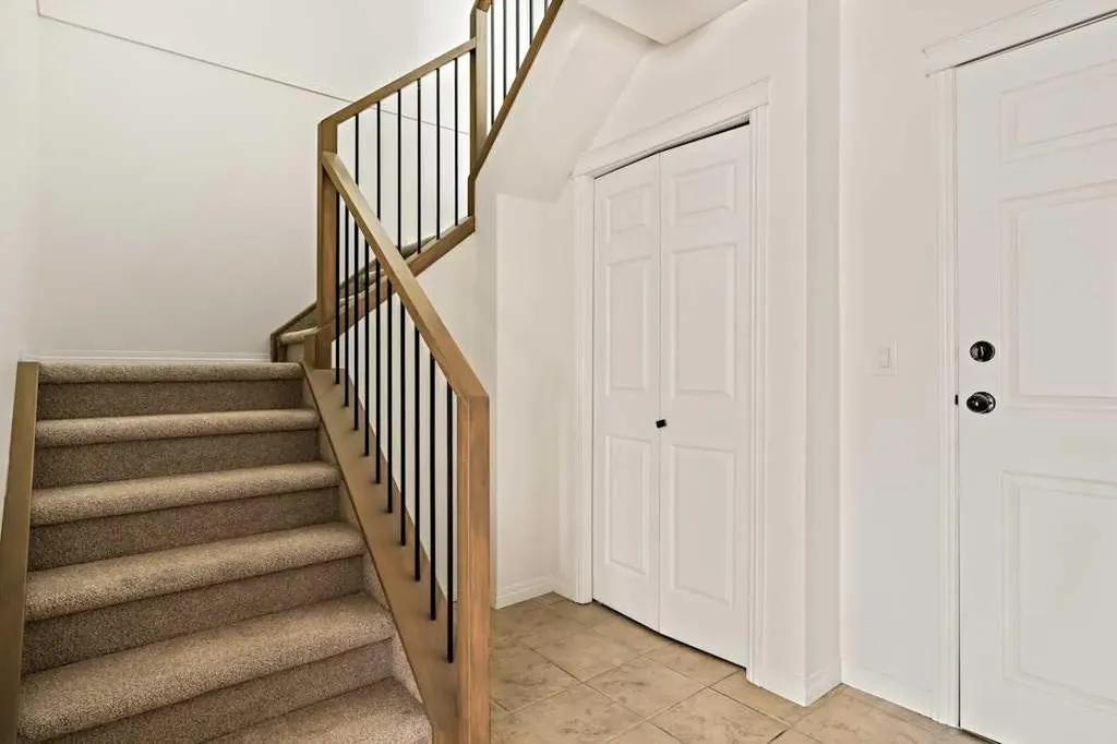 1110 5 Avenue NW Calgary AB T2N 0R6