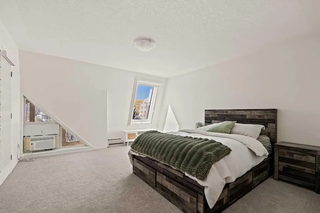 1110 5 Avenue NW Calgary AB T2N 0R6