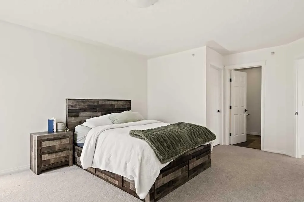 1110 5 Avenue NW Calgary AB T2N 0R6