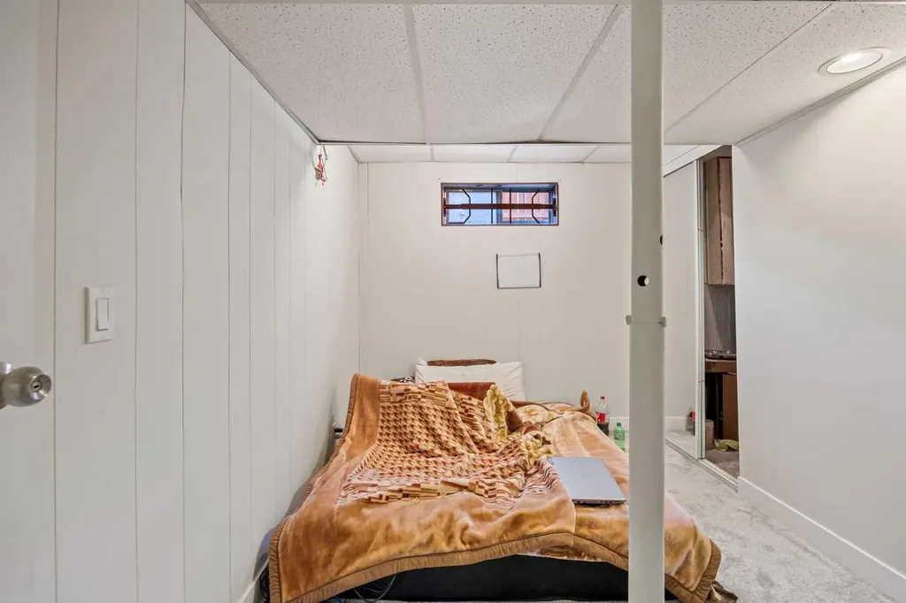 4360 58 Street NE Calgary AB T1Y 4S4