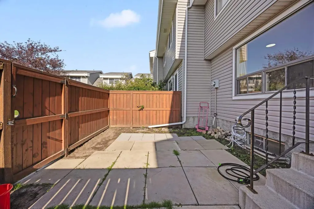 4360 58 Street NE Calgary AB T1Y 4S4