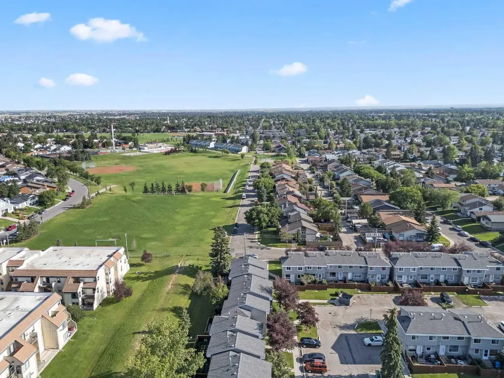 4360 58 Street NE Calgary AB T1Y 4S4