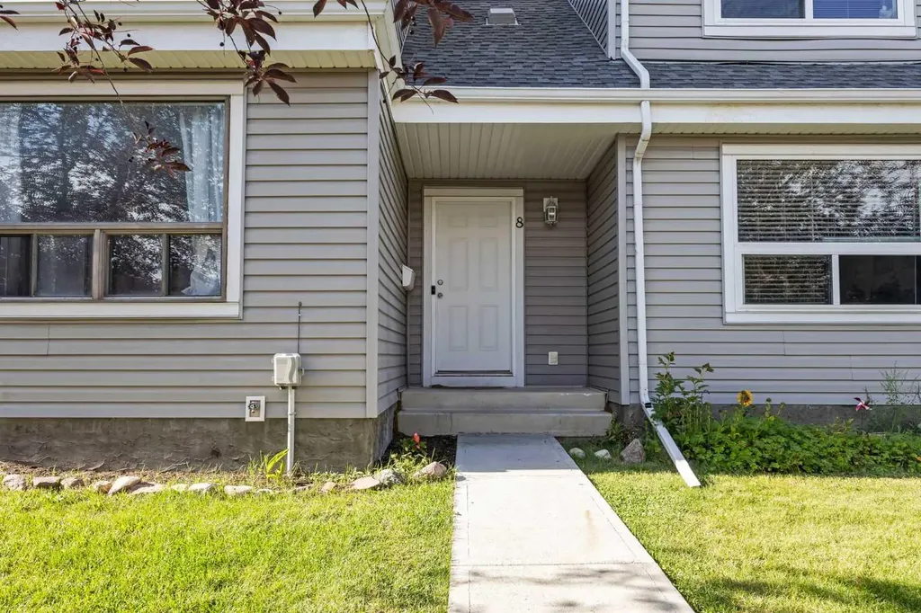 4360 58 Street NE Calgary AB T1Y 4S4