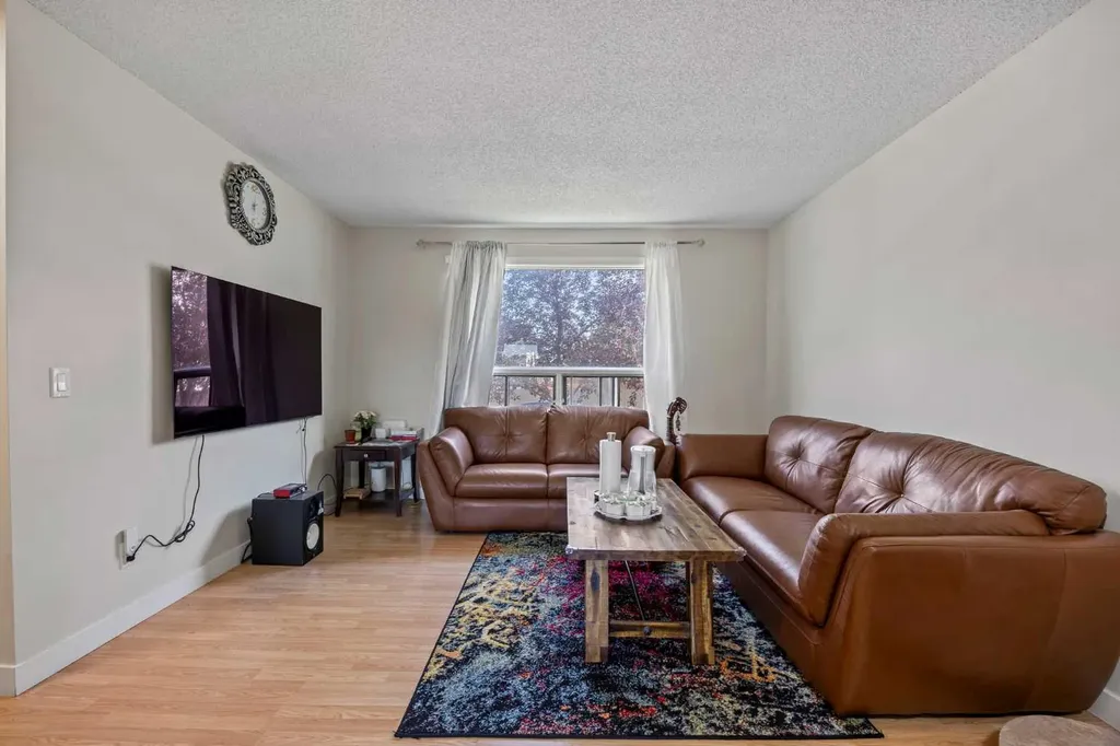 4360 58 Street NE Calgary AB T1Y 4S4