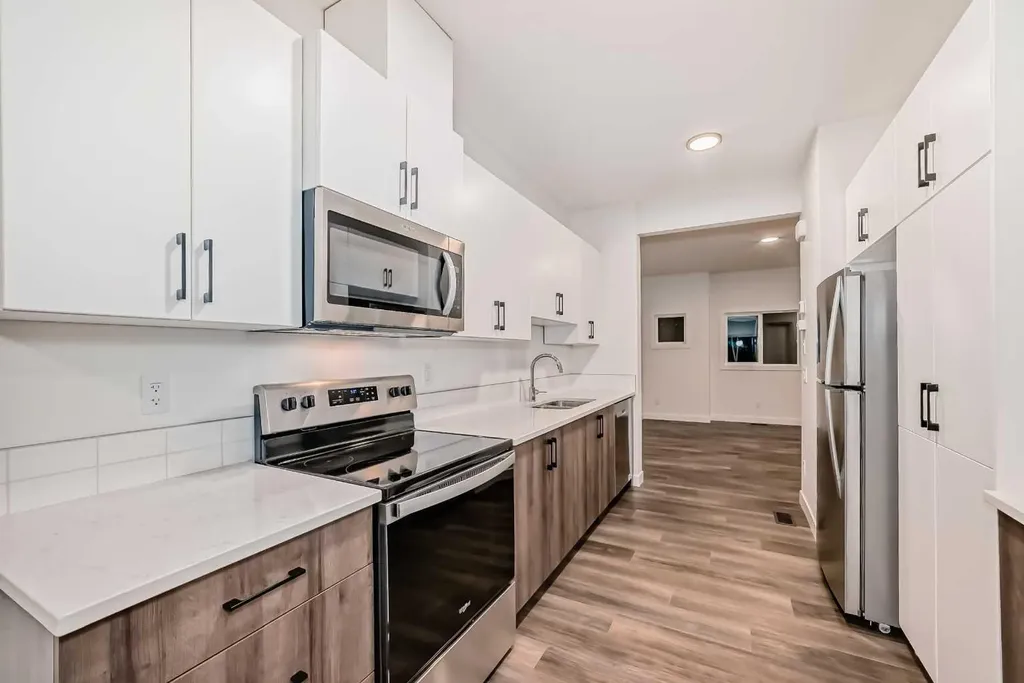 76 Tuscany Summit Square NW Calgary AB T3L 0G1