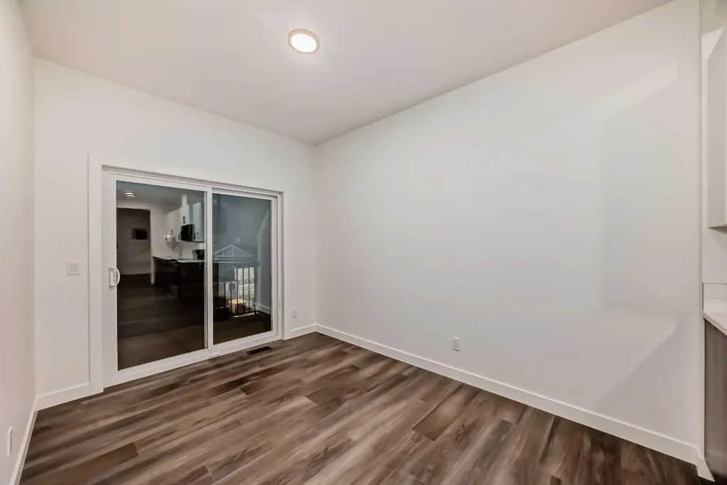 76 Tuscany Summit Square NW Calgary AB T3L 0G1