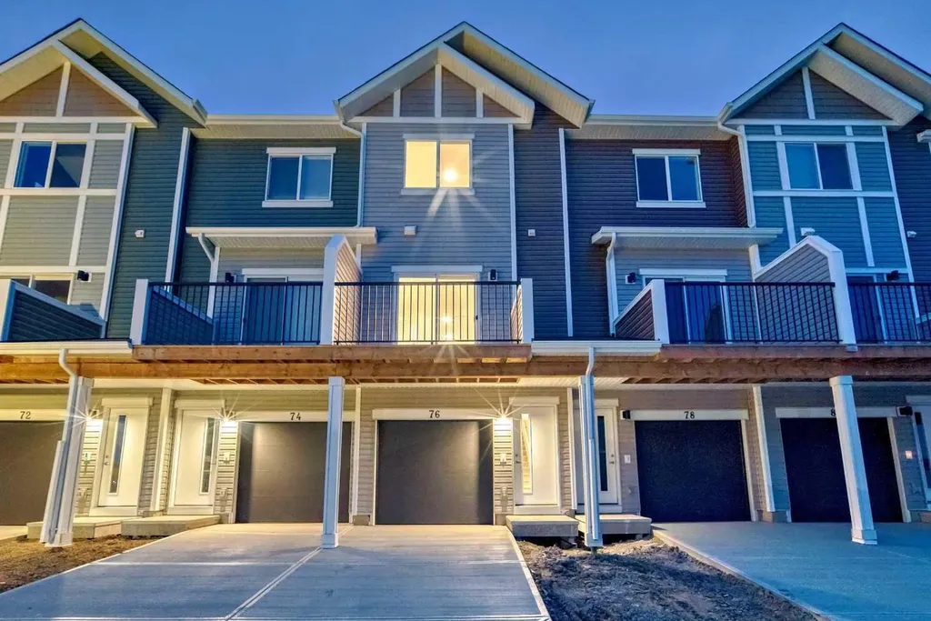 76 Tuscany Summit Square NW Calgary AB T3L 0G1