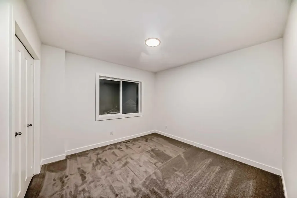76 Tuscany Summit Square NW Calgary AB T3L 0G1