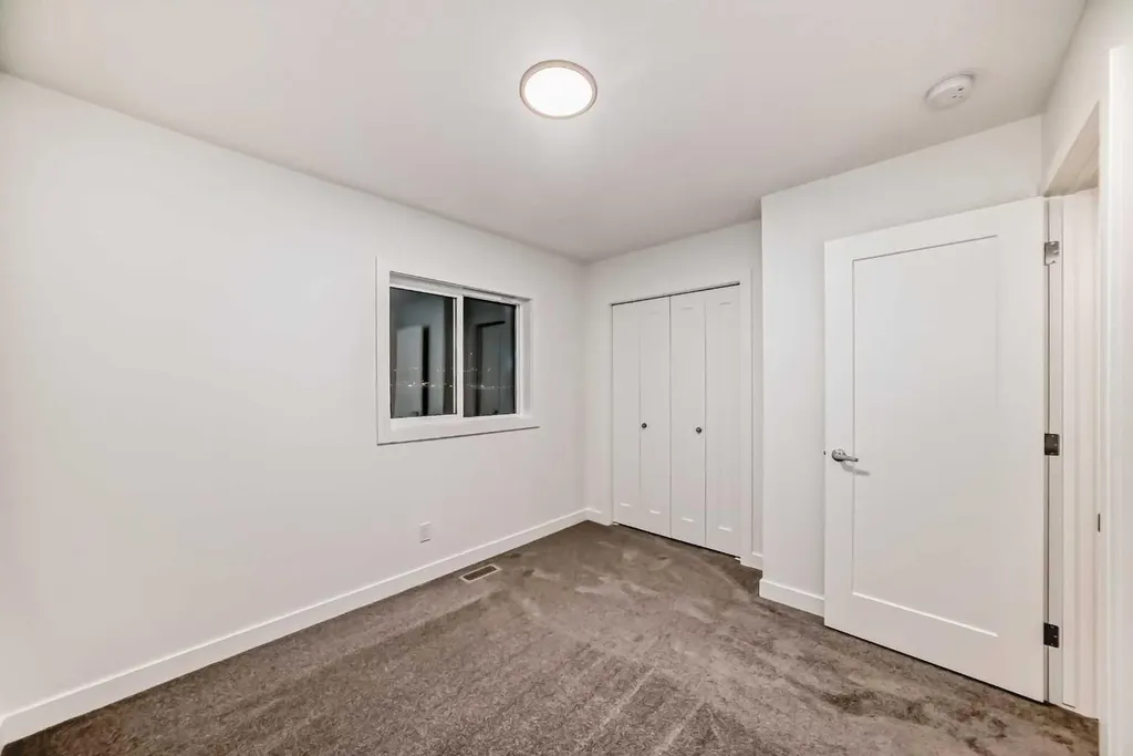 76 Tuscany Summit Square NW Calgary AB T3L 0G1