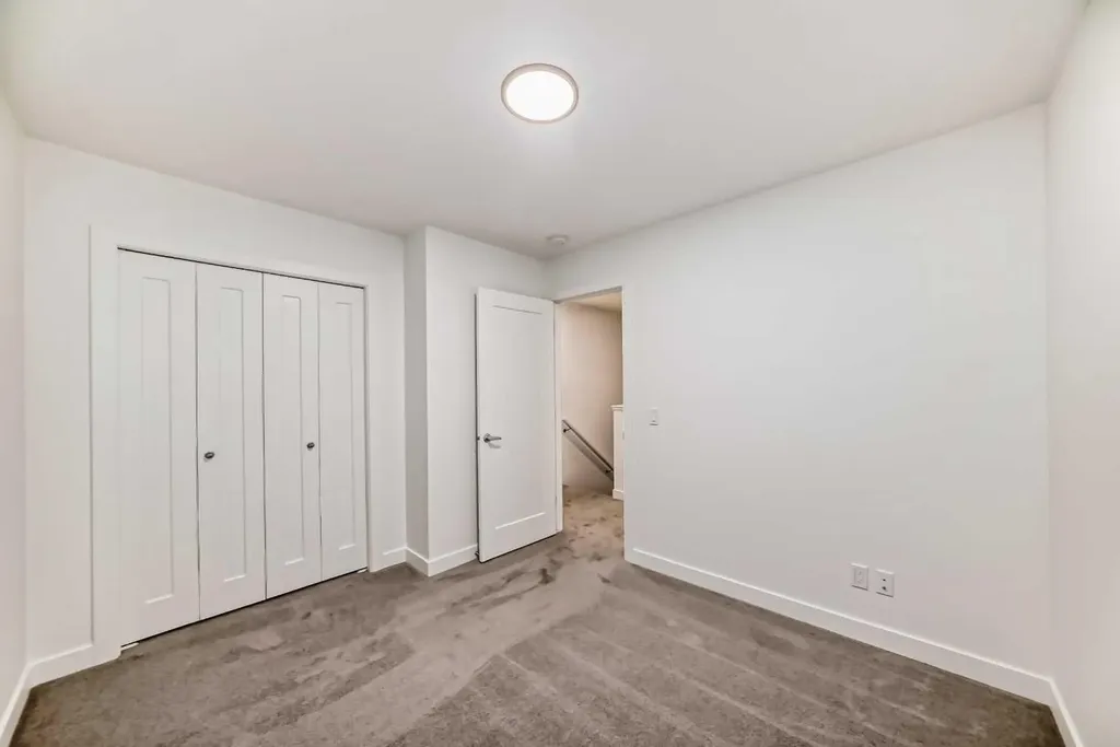 76 Tuscany Summit Square NW Calgary AB T3L 0G1