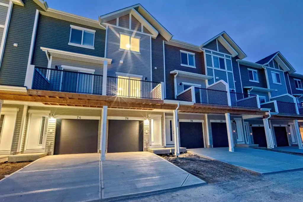 76 Tuscany Summit Square NW Calgary AB T3L 0G1