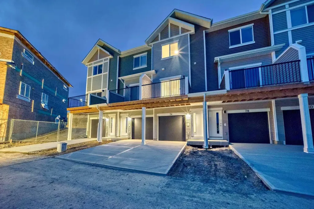76 Tuscany Summit Square NW Calgary AB T3L 0G1