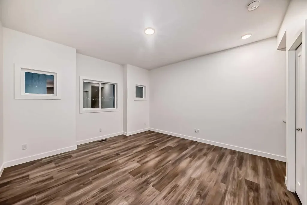 76 Tuscany Summit Square NW Calgary AB T3L 0G1