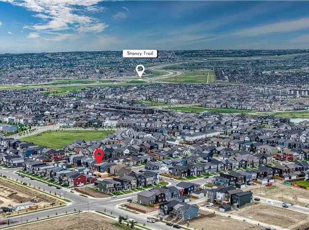 136 Lucas Street NW Calgary AB T3P1R6
