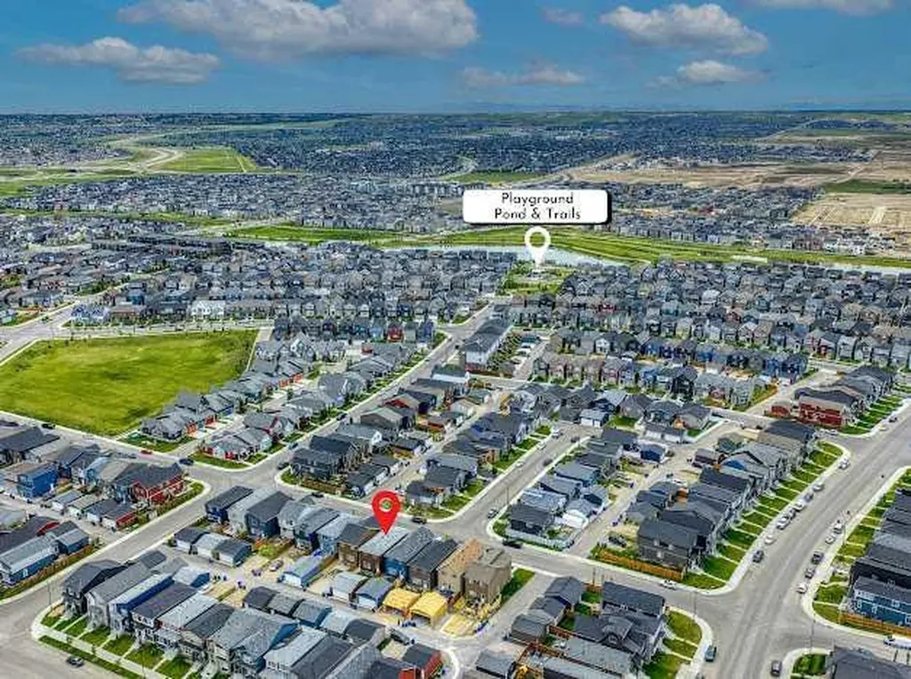 136 Lucas Street NW Calgary AB T3P1R6