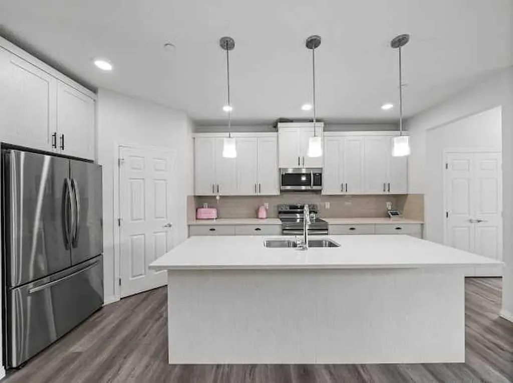 136 Lucas Street NW Calgary AB T3P1R6