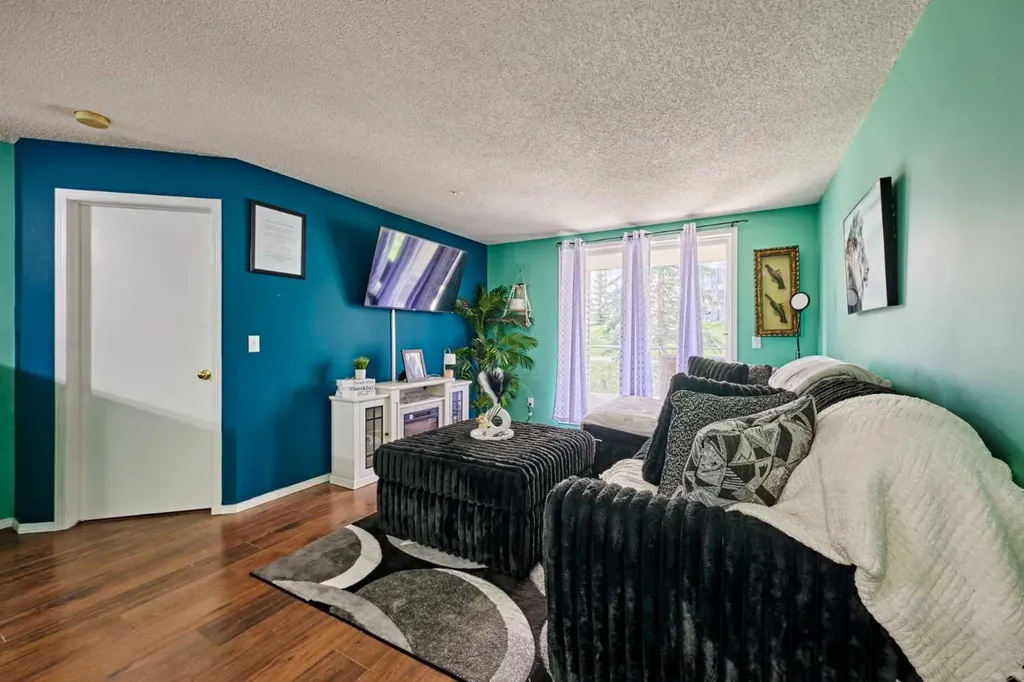 4975 130 Avenue SE Calgary AB T2Z4P1