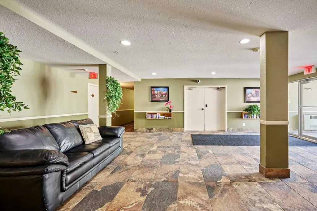 4975 130 Avenue SE Calgary AB T2Z4P1