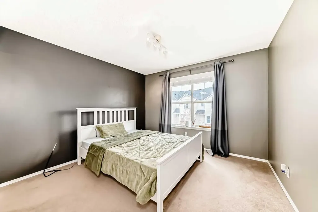 112 Country Village Cape NE Calgary AB T3K 5J7