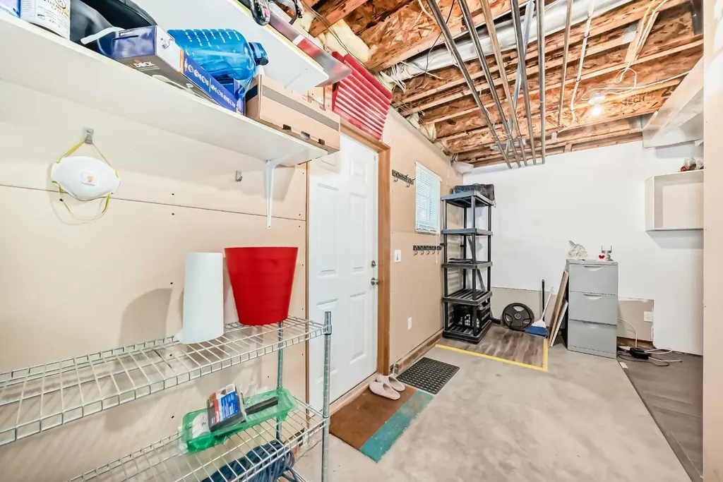 112 Country Village Cape NE Calgary AB T3K 5J7