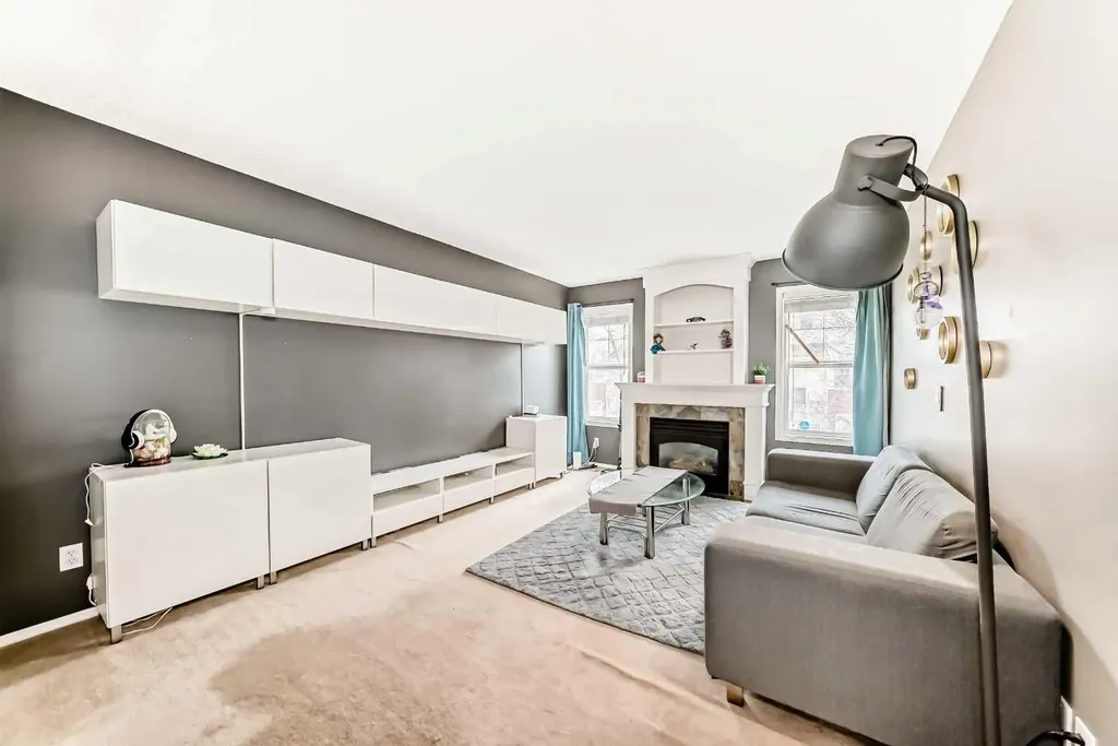 112 Country Village Cape NE Calgary AB T3K 5J7