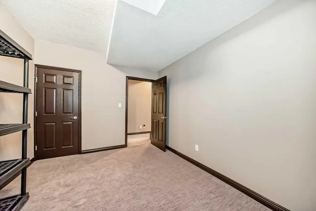 229 Panamount Road NW Calgary AB T3K 0H9