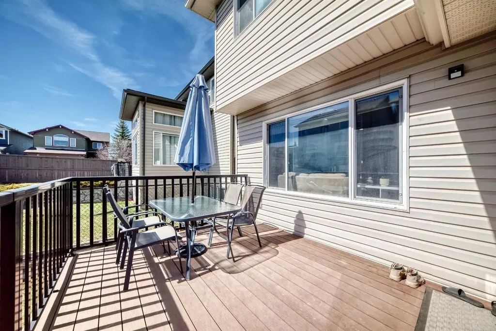 229 Panamount Road NW Calgary AB T3K 0H9