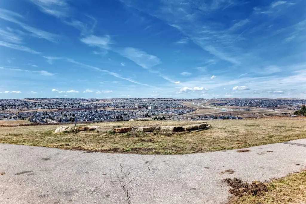 229 Panamount Road NW Calgary AB T3K 0H9