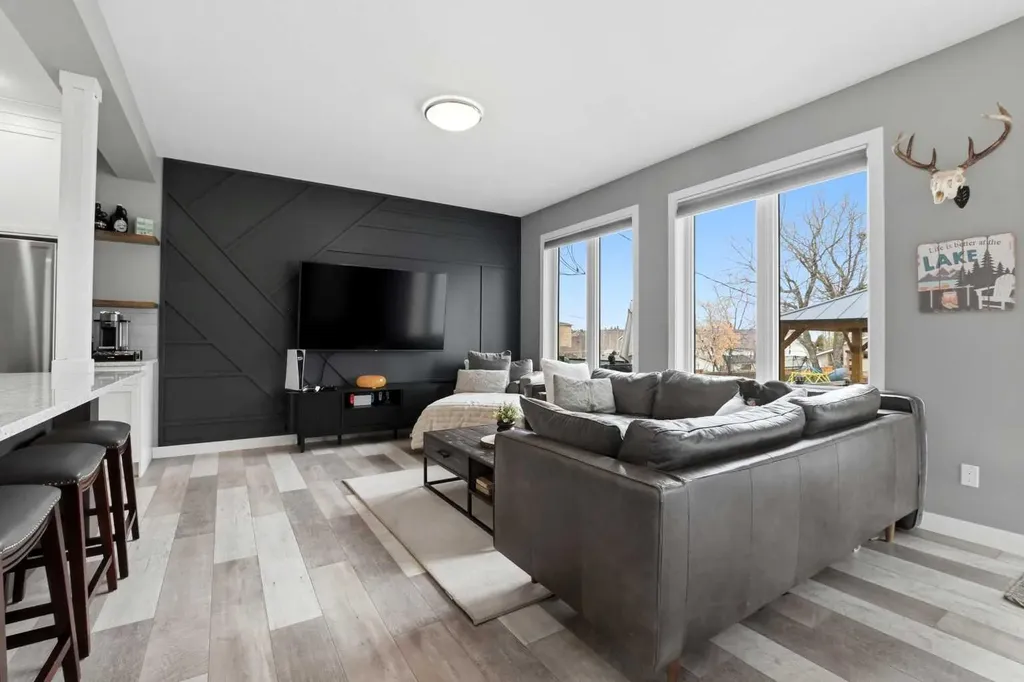 4625 48 Street Sylvan Lake AB T4S 1L4