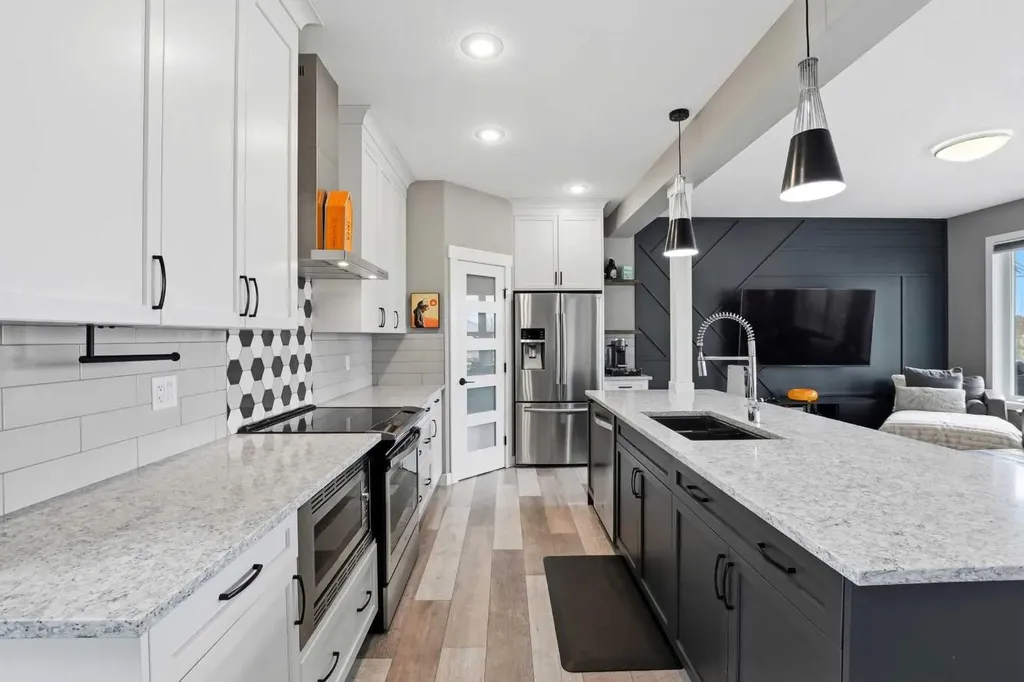 4625 48 Street Sylvan Lake AB T4S 1L4