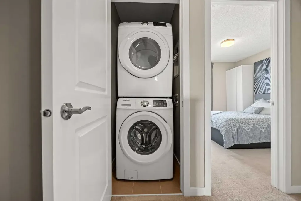 496 Nolan Hill Boulevard NW Calgary AB T3R 0Y1
